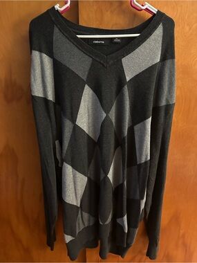 Claiborne Black & Gray Argyle V-Neck Pullover